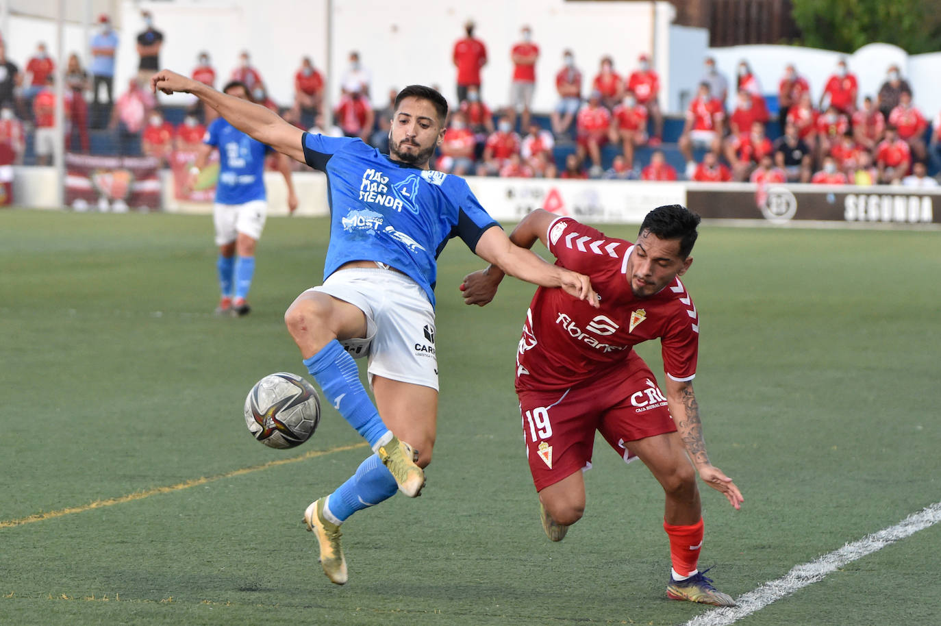 Los jugadores del Mar Menor celebrando el gol de la victoria.