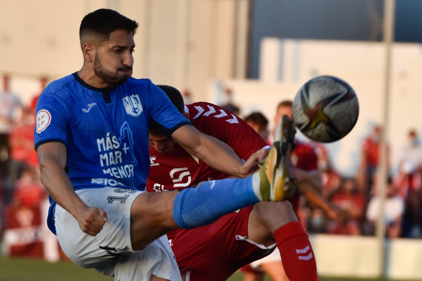 Los jugadores del Mar Menor celebrando el gol de la victoria.
