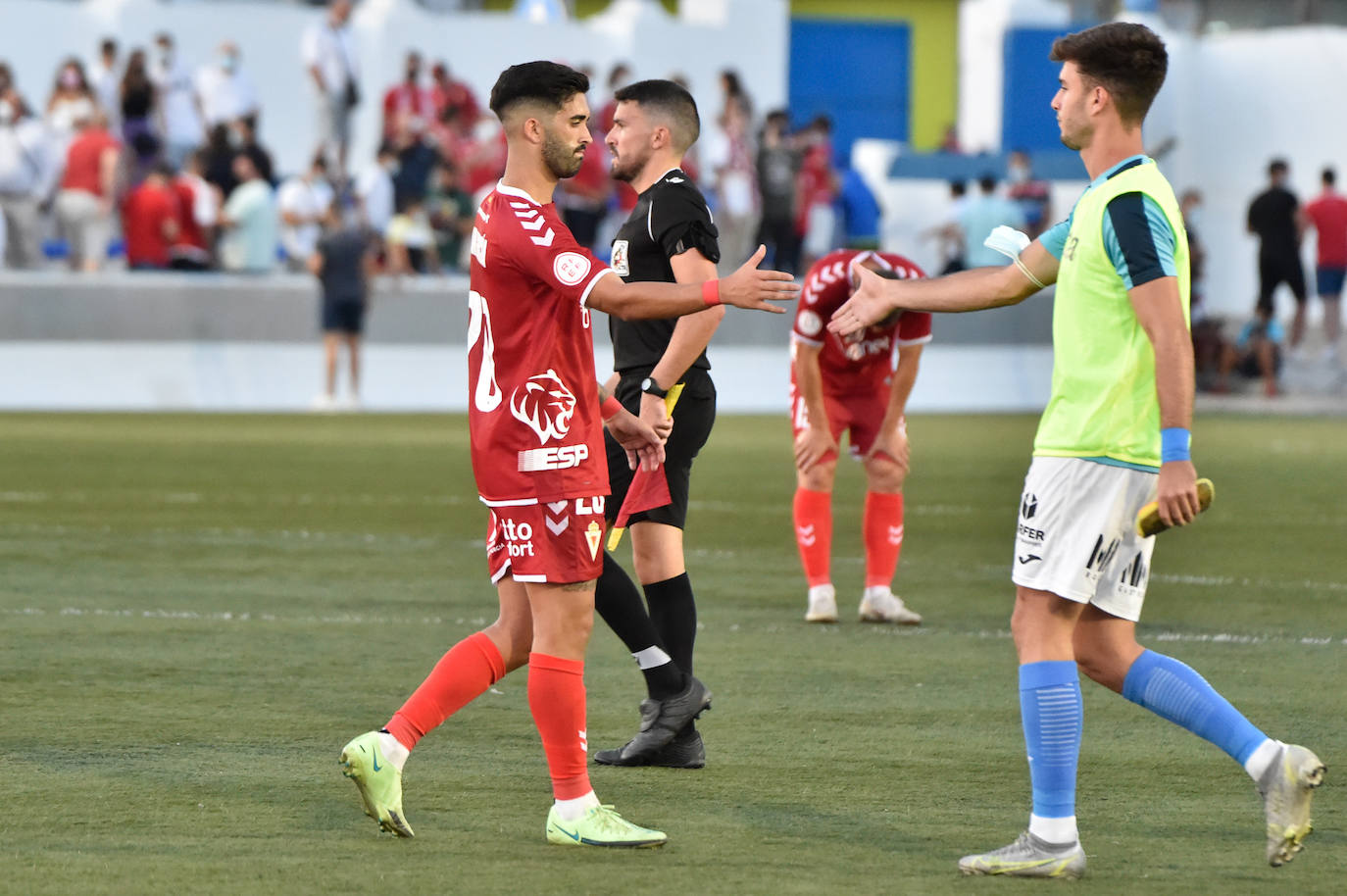 Los jugadores del Mar Menor celebrando el gol de la victoria.