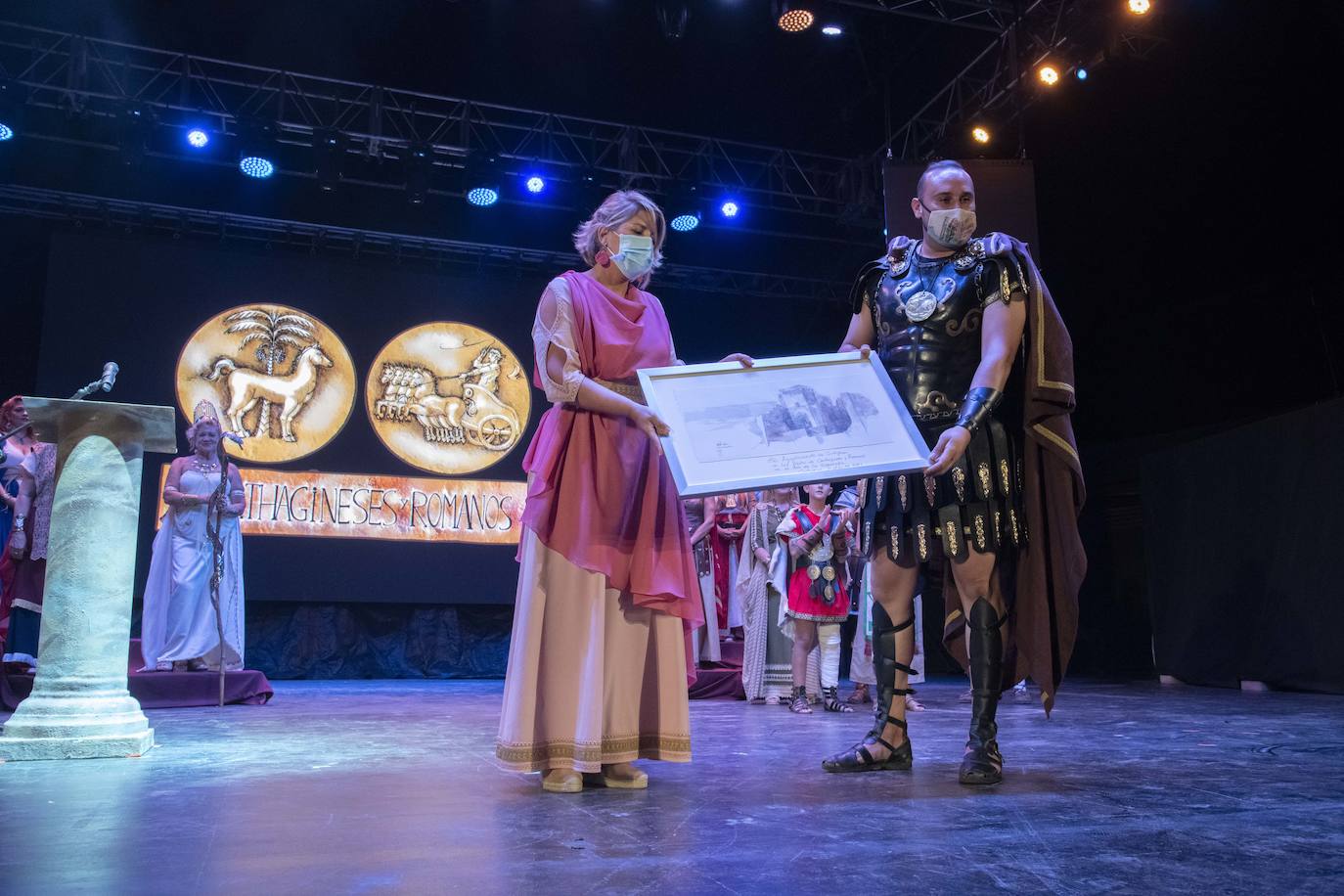 Fotos: Carthagineses y romanos se despiden con el apagado del fuego sagrado