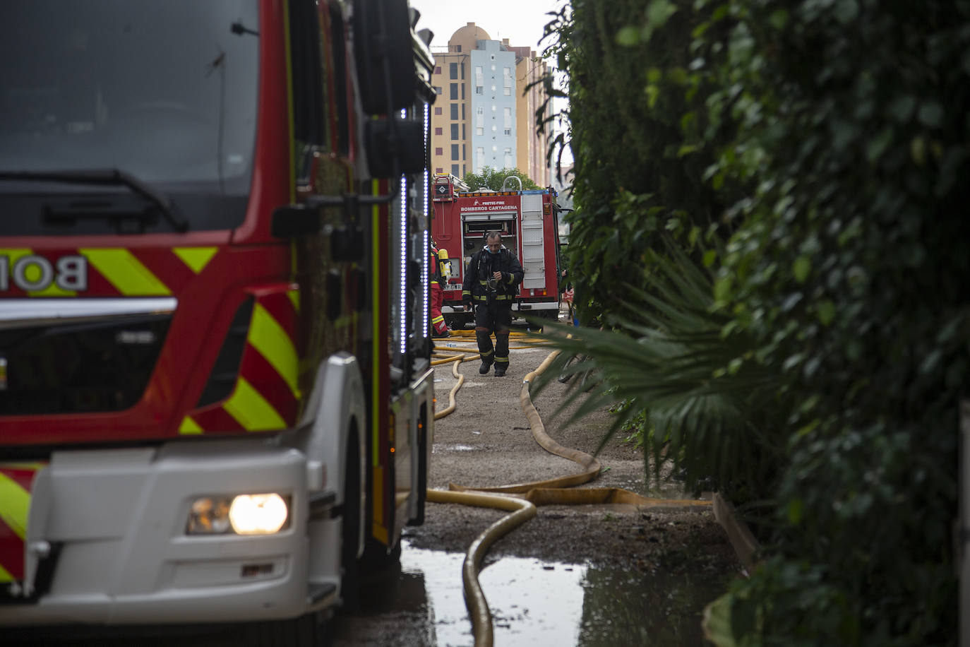 Fotos: El incendio del camping Caravaning de La Manga, en imágenes