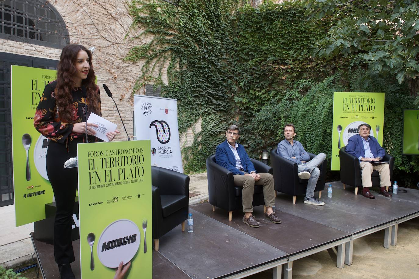 Fotos: Tercer encuentro del ciclo &#039;El territorio en el plato. Influencias históricas en los hábitos alimentarios de los murcianos: un viaje alrededor del mundo&#039;