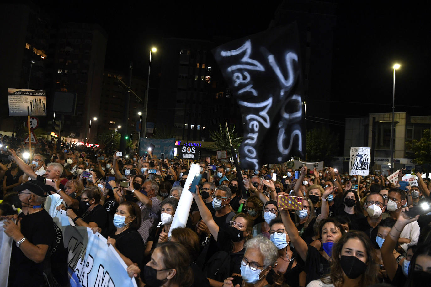 Fotos: Las imágenes de la manifestación en defensa del Mar Menor en Murcia