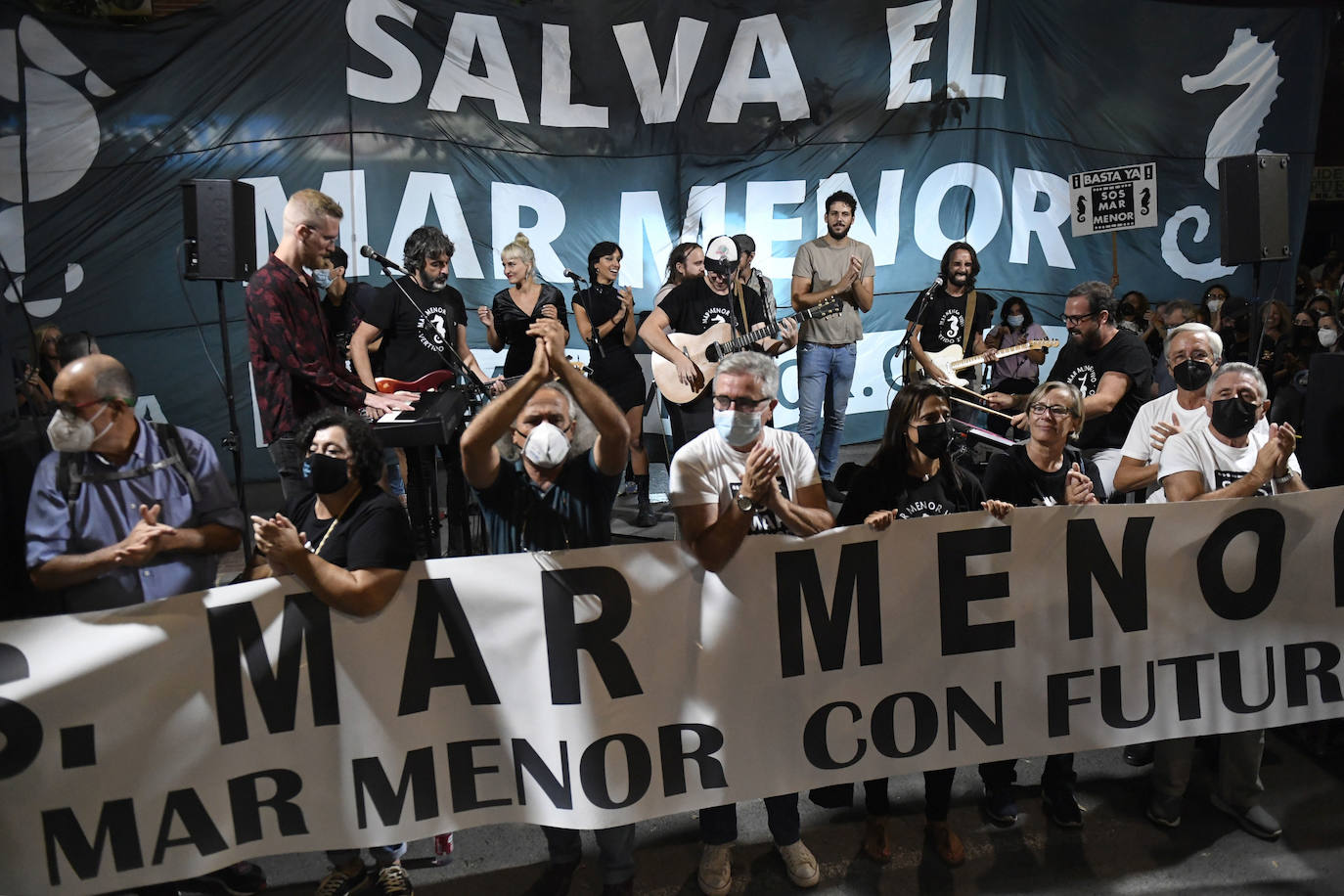 Fotos: Las imágenes de la manifestación en defensa del Mar Menor en Murcia