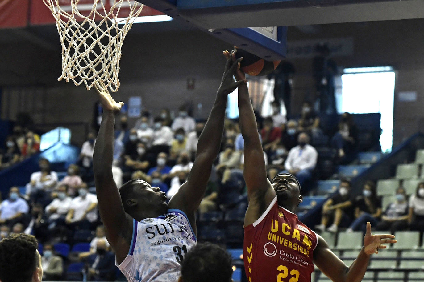 Fotos: La victoria del UCAM Murcia contra el Bilbao Basket, en imágenes