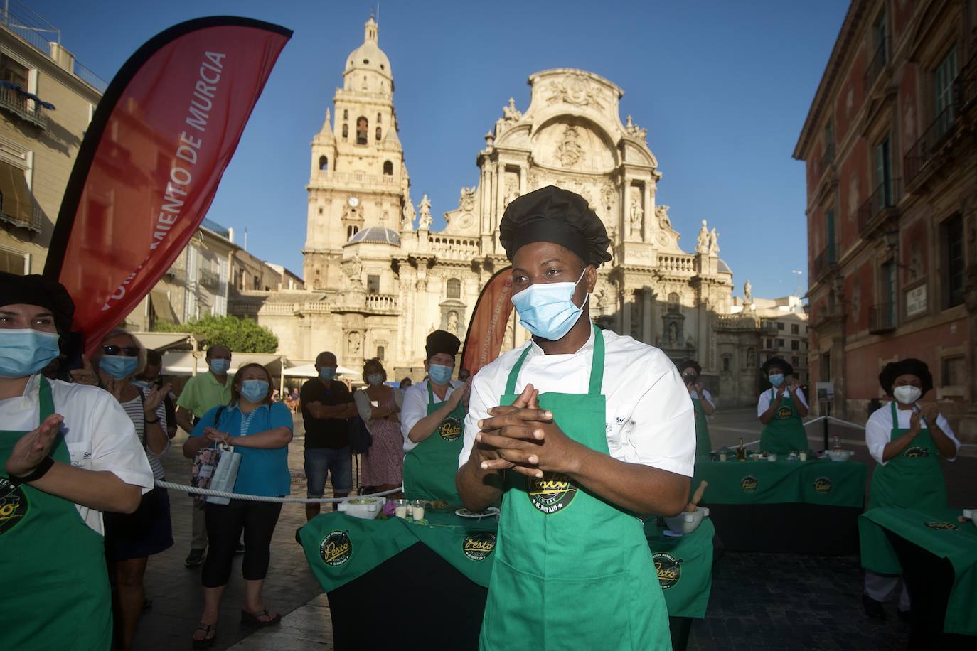 Fotos: Campeonato de Pesto en la plaza del Cardenal Belluga