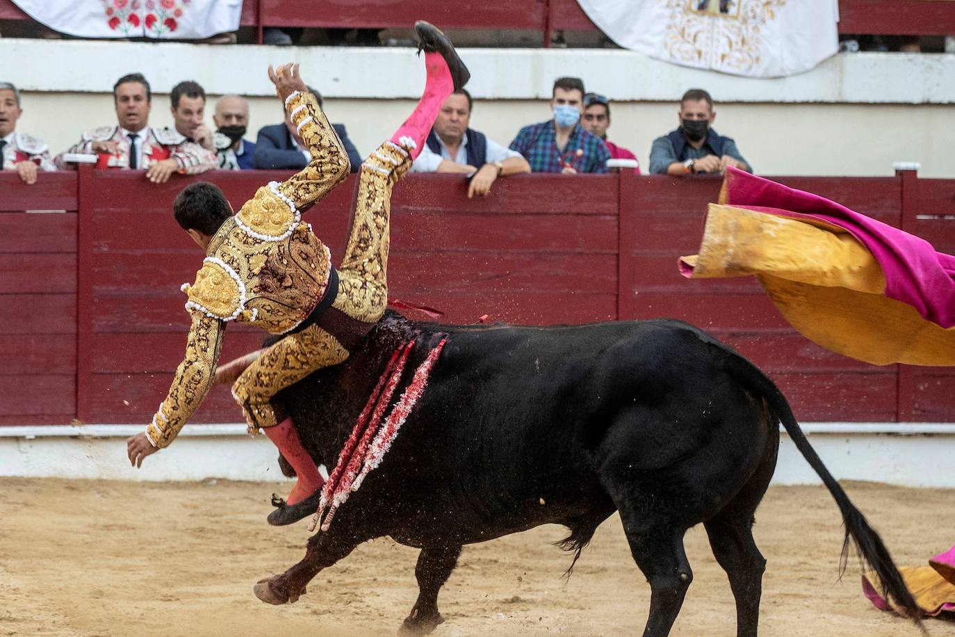 Fotos: Celebración de Rafaelillo empañada por la cogida de Ureña en Abarán