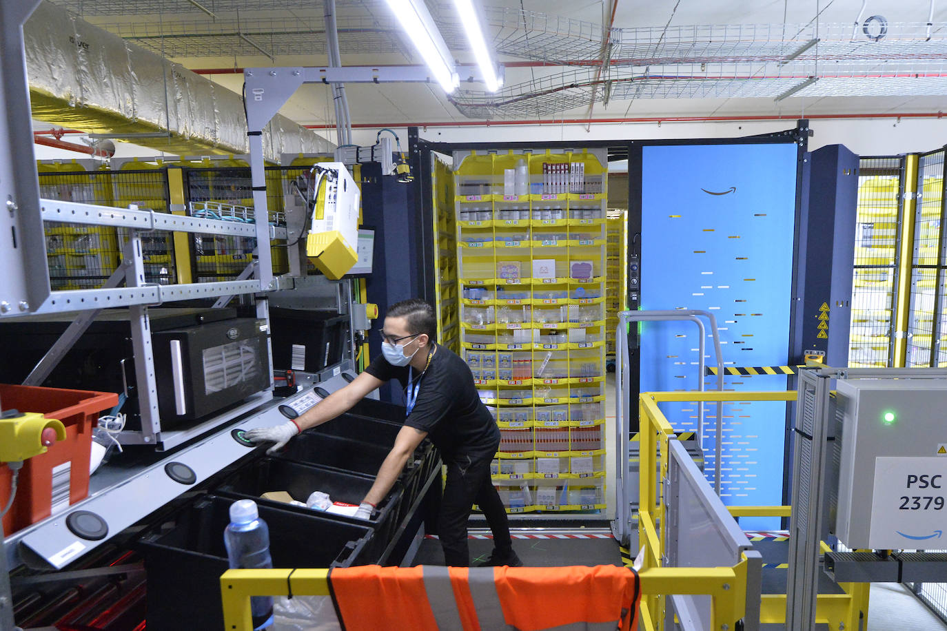 Fotos: Inauguración del nuevo centro de Amazon en Corvera, Murcia