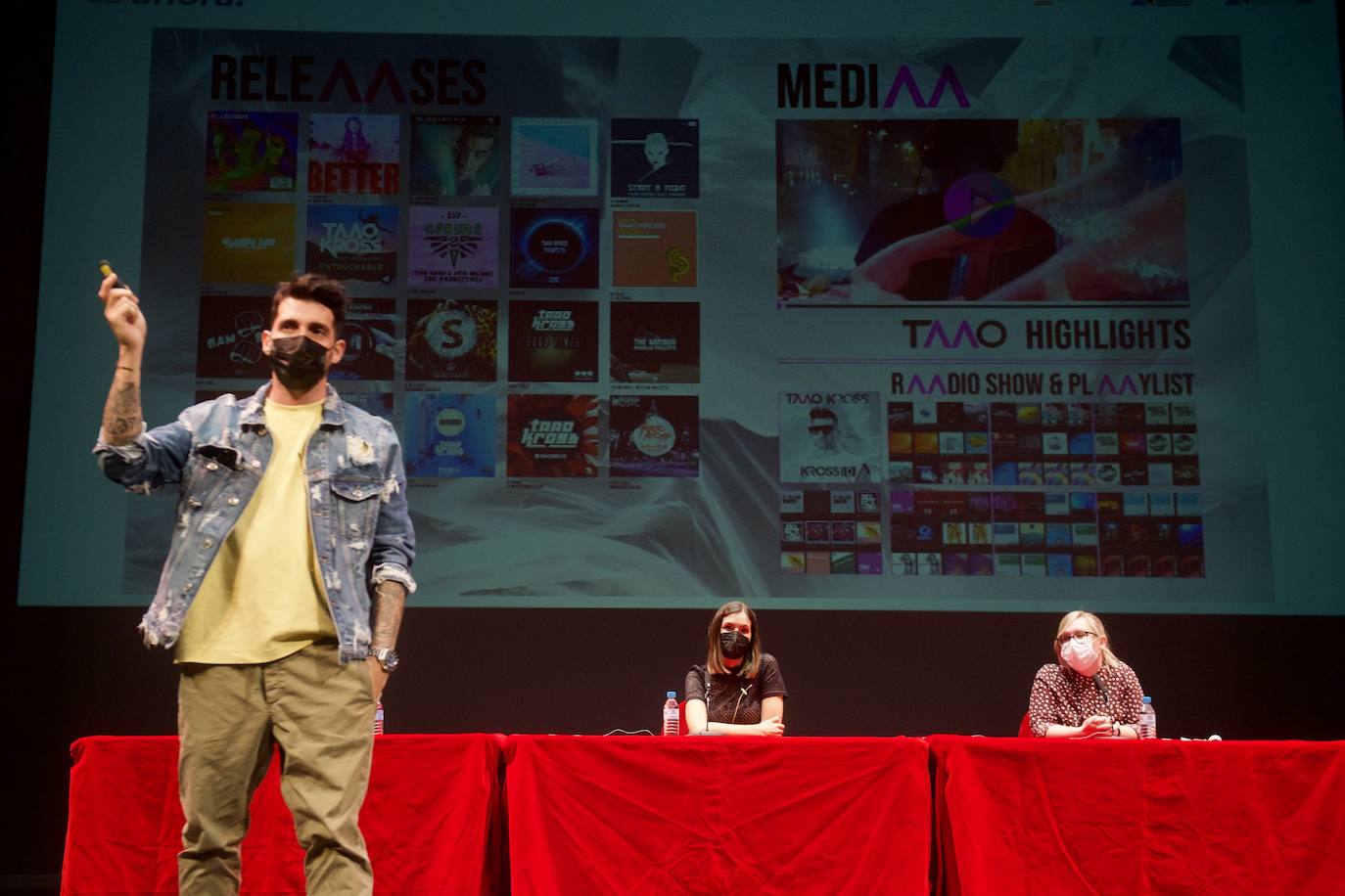 Fotos: Congreso de UPTA en el Teatro Romea