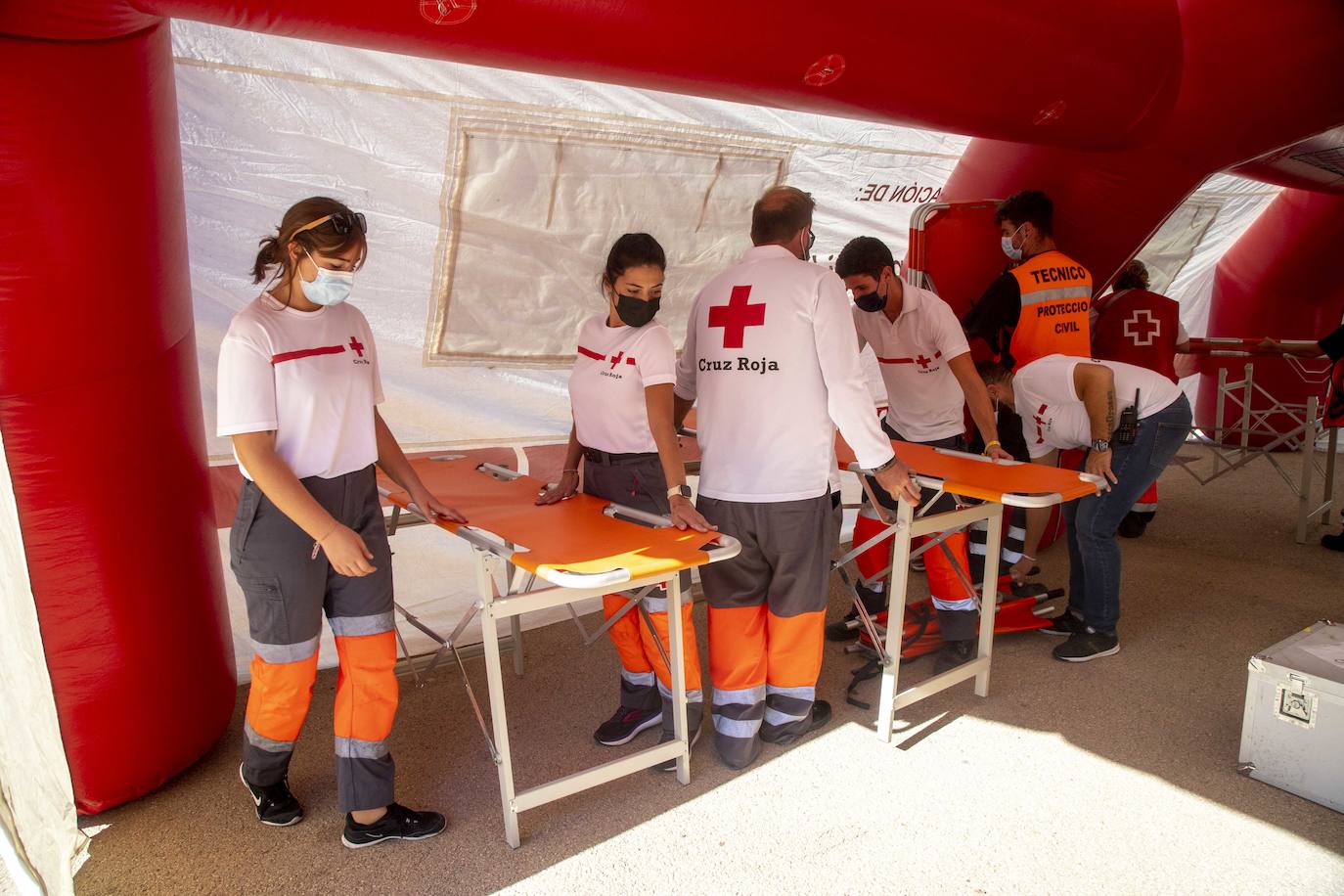 Fotos: Simulacro de un supuesto escape químico en La Ajorra