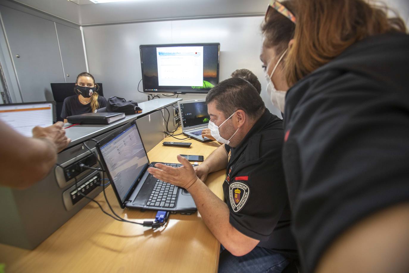 Fotos: Simulacro de un supuesto escape químico en La Ajorra