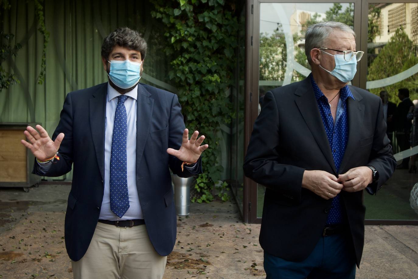 Fotos: Foro de tertulia &#039;La Luz&#039; en Murcia