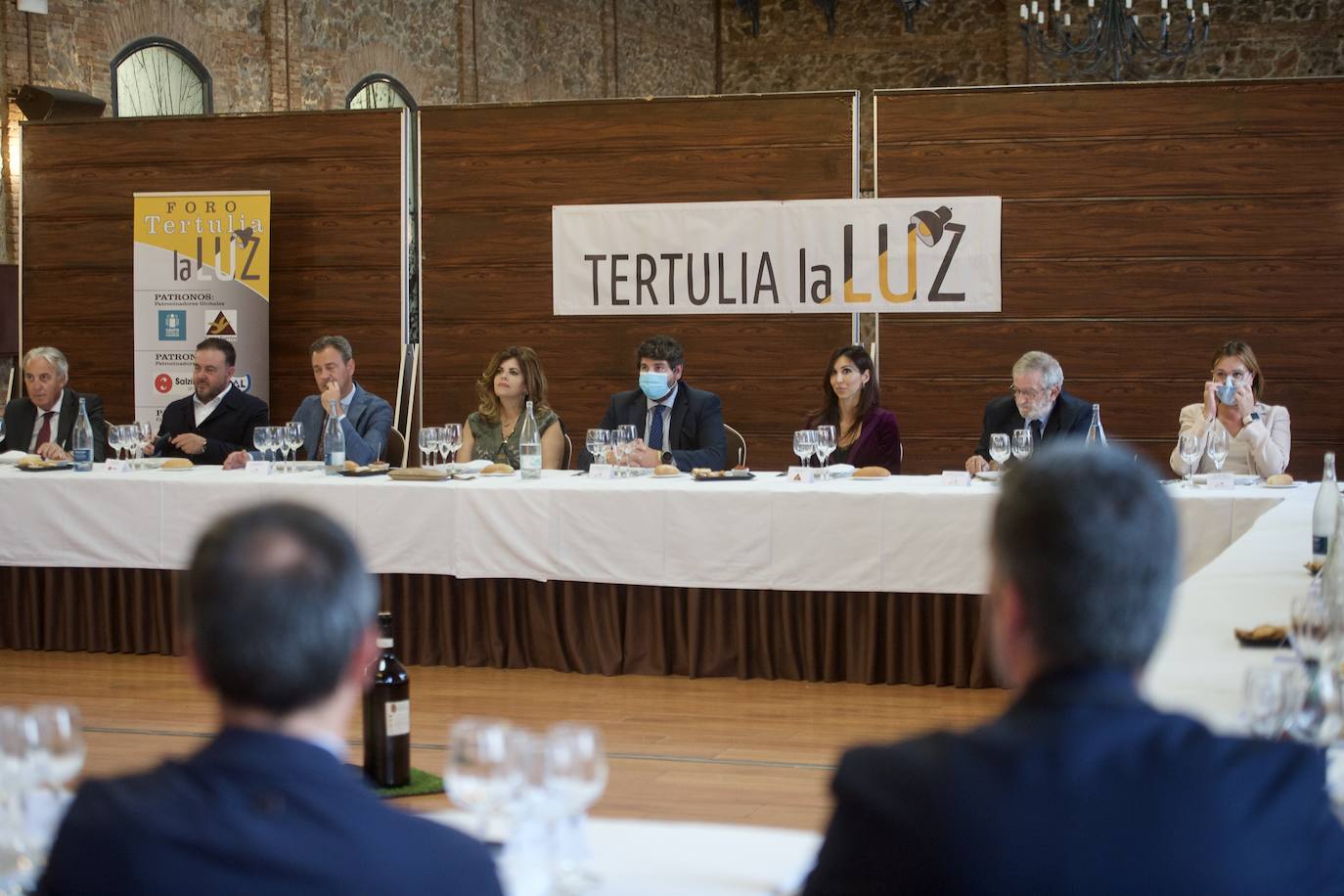 Fotos: Foro de tertulia &#039;La Luz&#039; en Murcia