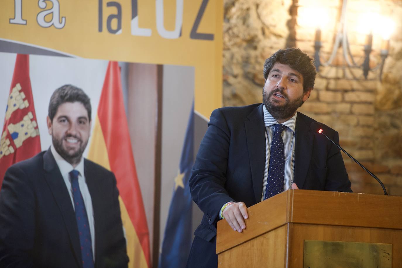 Fotos: Foro de tertulia &#039;La Luz&#039; en Murcia