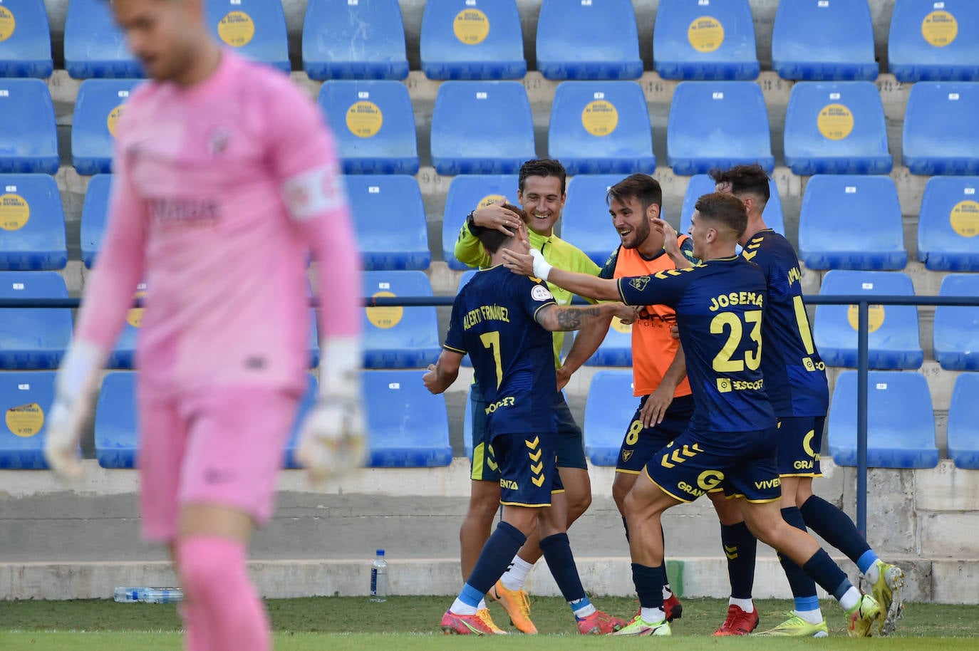 Fotos: Las mejores imágenes de la victoria del UCAM ante el Sevilla Atlético (2-1)