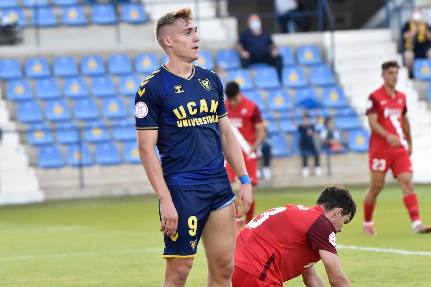 Fotos: Las mejores imágenes de la victoria del UCAM ante el Sevilla Atlético (2-1)