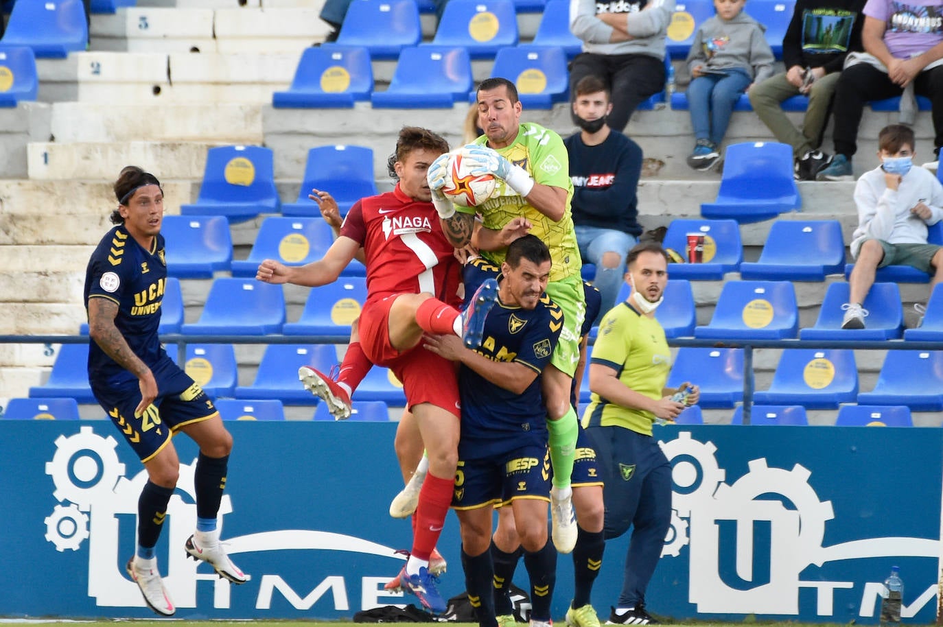 Fotos: Las mejores imágenes de la victoria del UCAM ante el Sevilla Atlético (2-1)