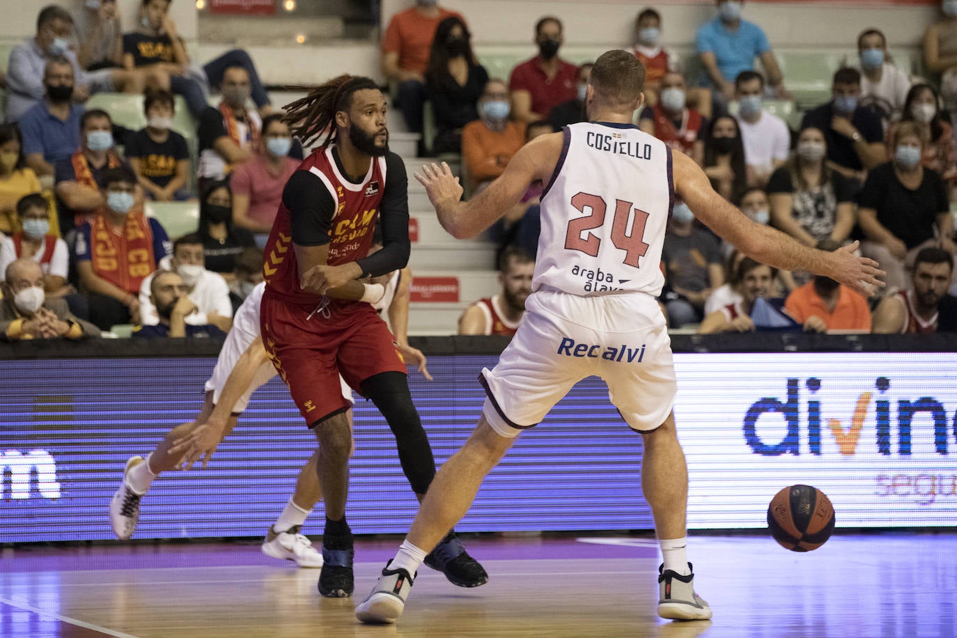 Fotos: La victoria del UCAM Murcia contra el Baskonia, en imágenes