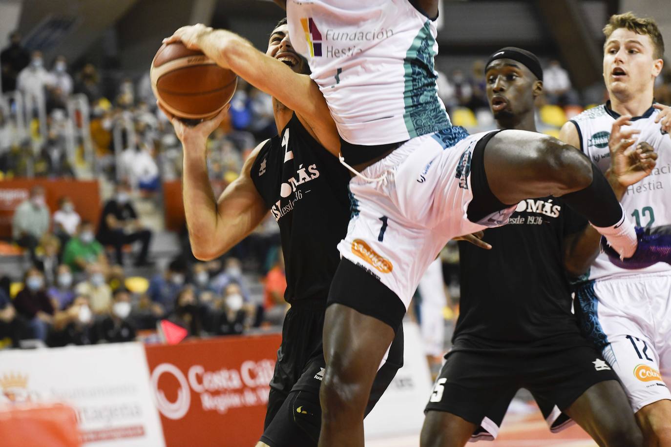 Fotos: Dulce agonía del &#039;Cebé&#039; Cartagena (71-69)