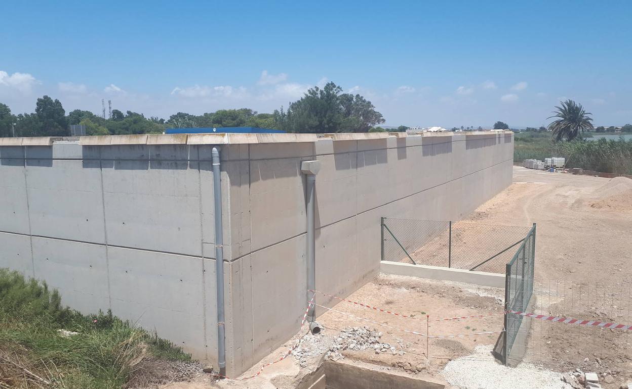 Estación de bombeo en la desembocadura de la rambla del Albujón. 
