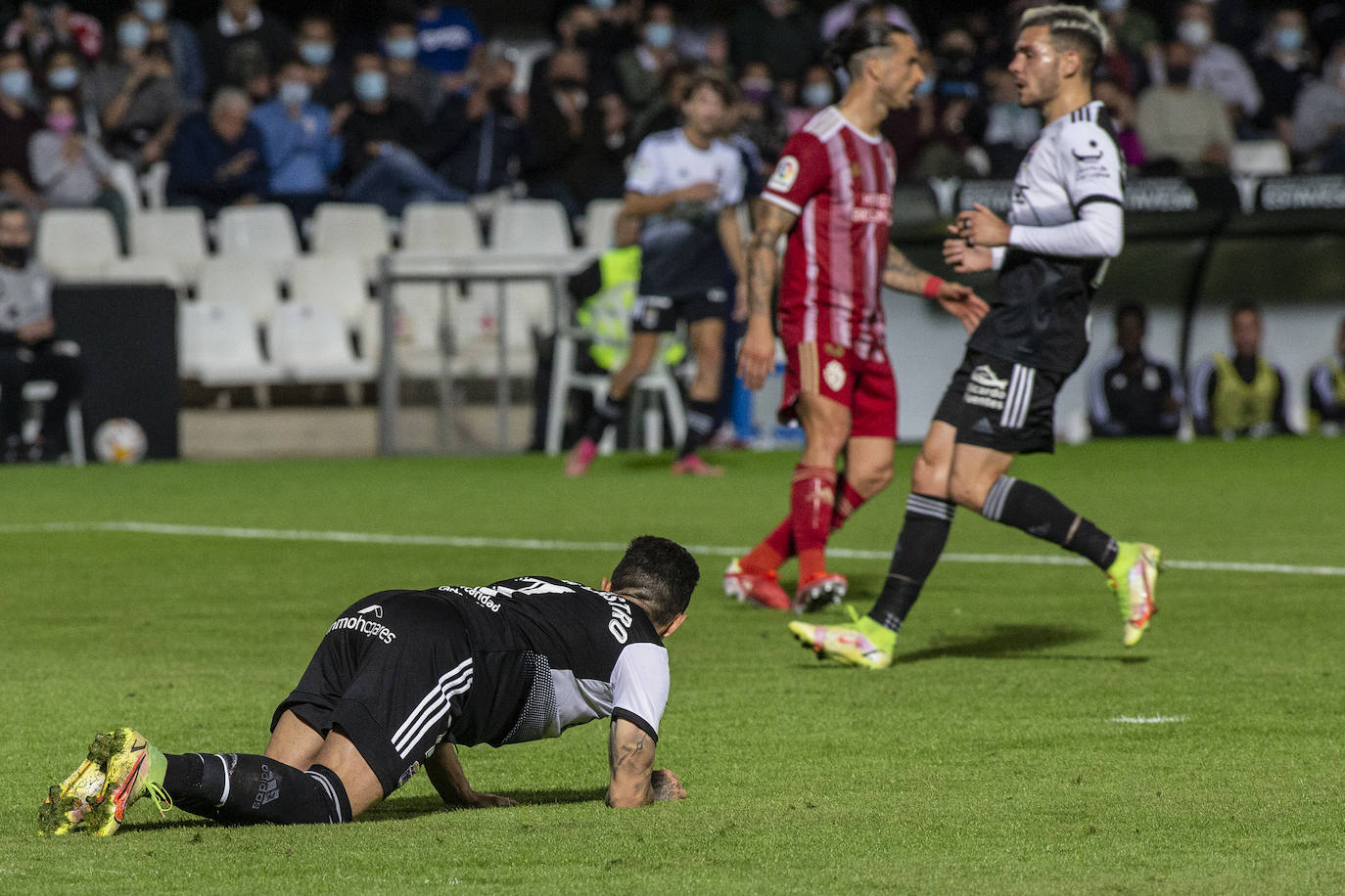 Fotos: La derrota del Cartagena contra la Ponferradina en imágenes