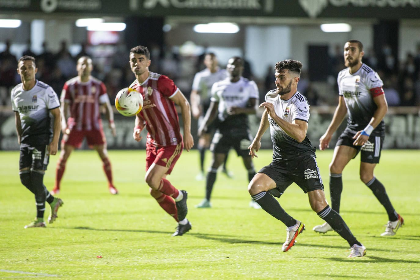 Fotos: La derrota del Cartagena contra la Ponferradina en imágenes