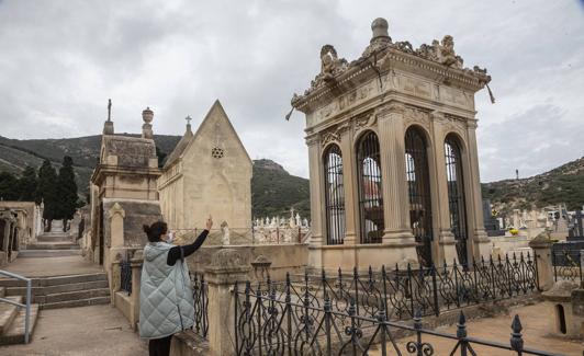 El panteón de Crespo y Picó.