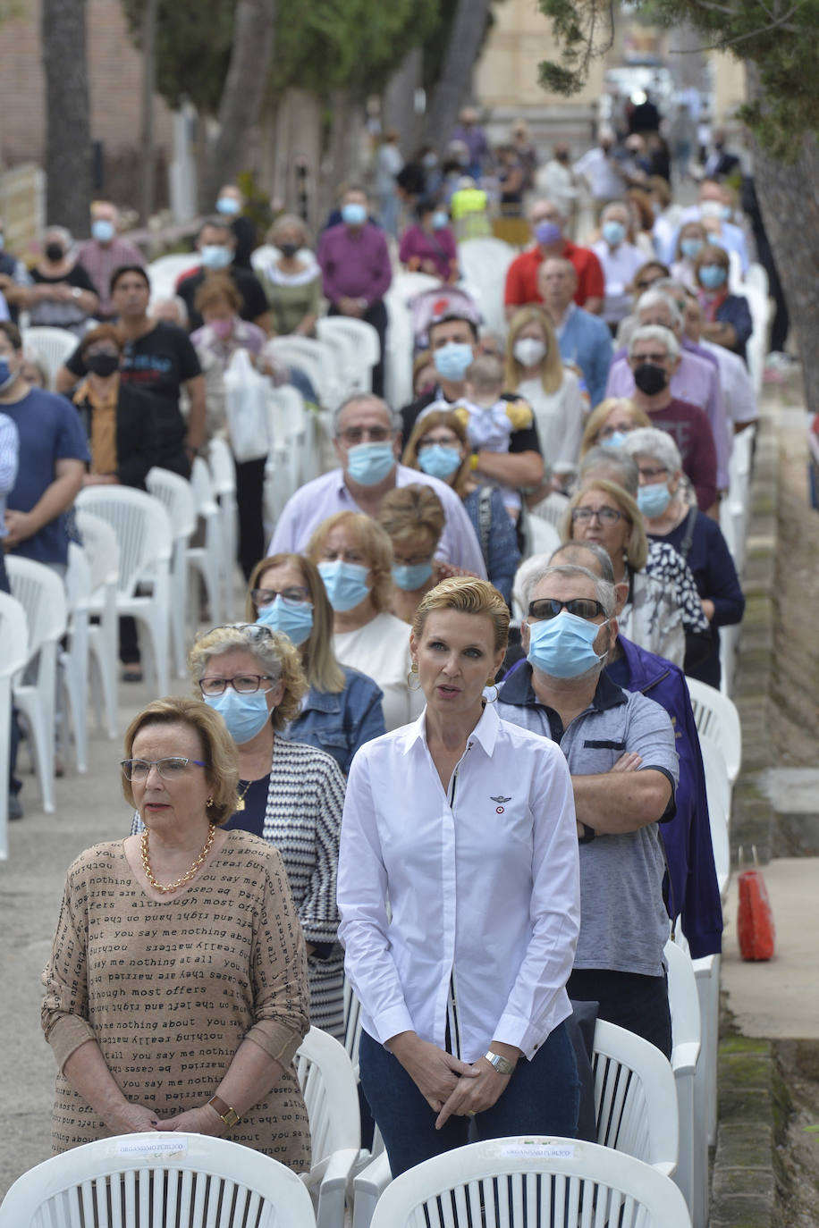Fotos: Día de Todos los Santos en los cementerios de Espinardo y Algezares