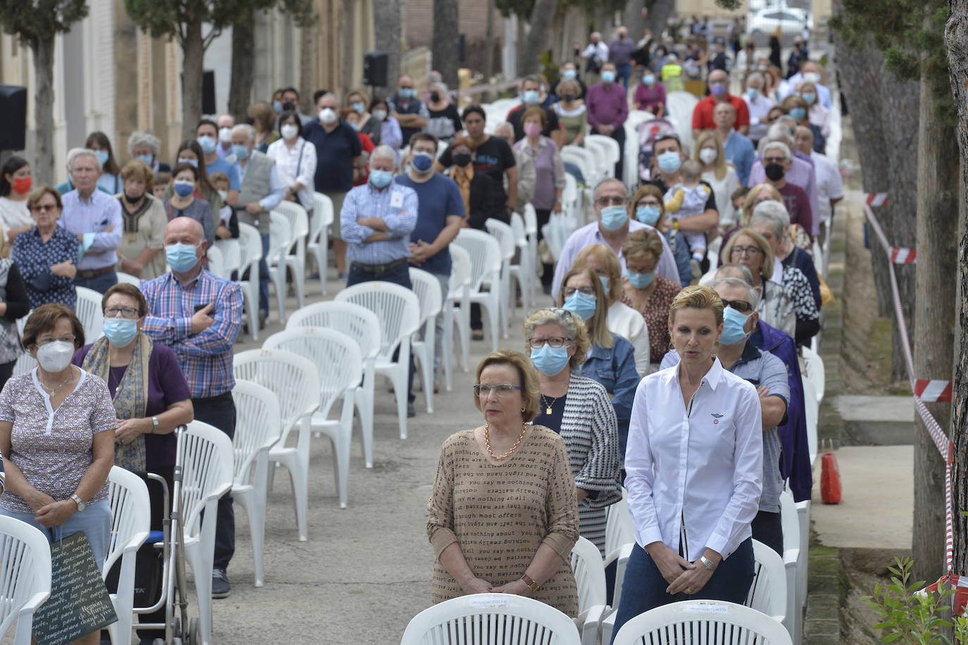 Fotos: Día de Todos los Santos en los cementerios de Espinardo y Algezares