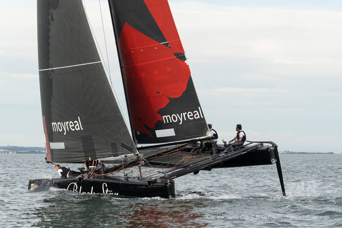 Fotos: Los catamaranes voladores, en marcha en la GC32 Mar Menor Cup