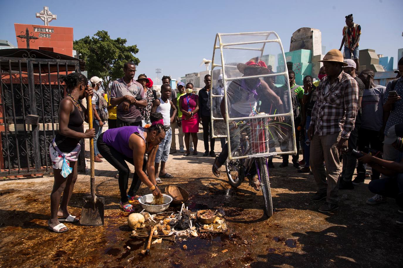Fotos: Vudú en el cementerio