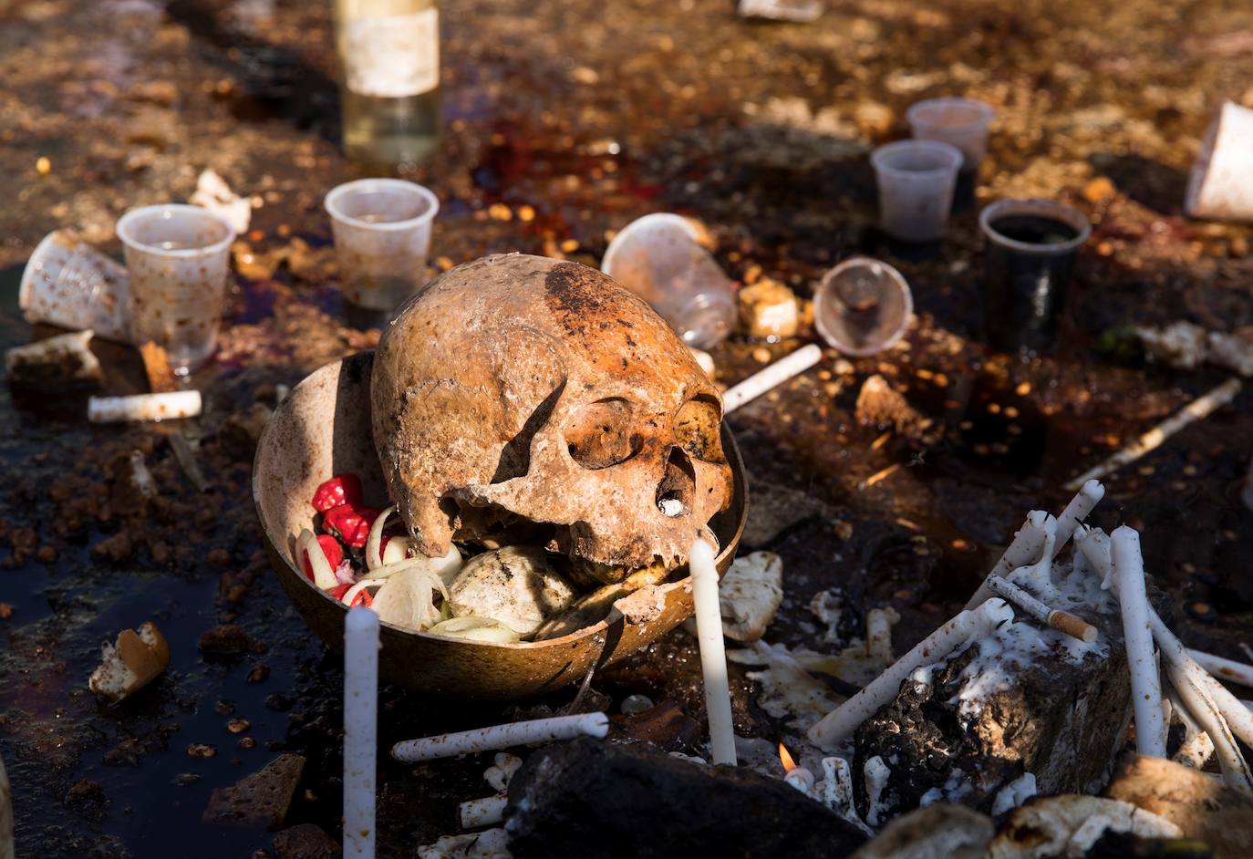 Fotos: Vudú en el cementerio