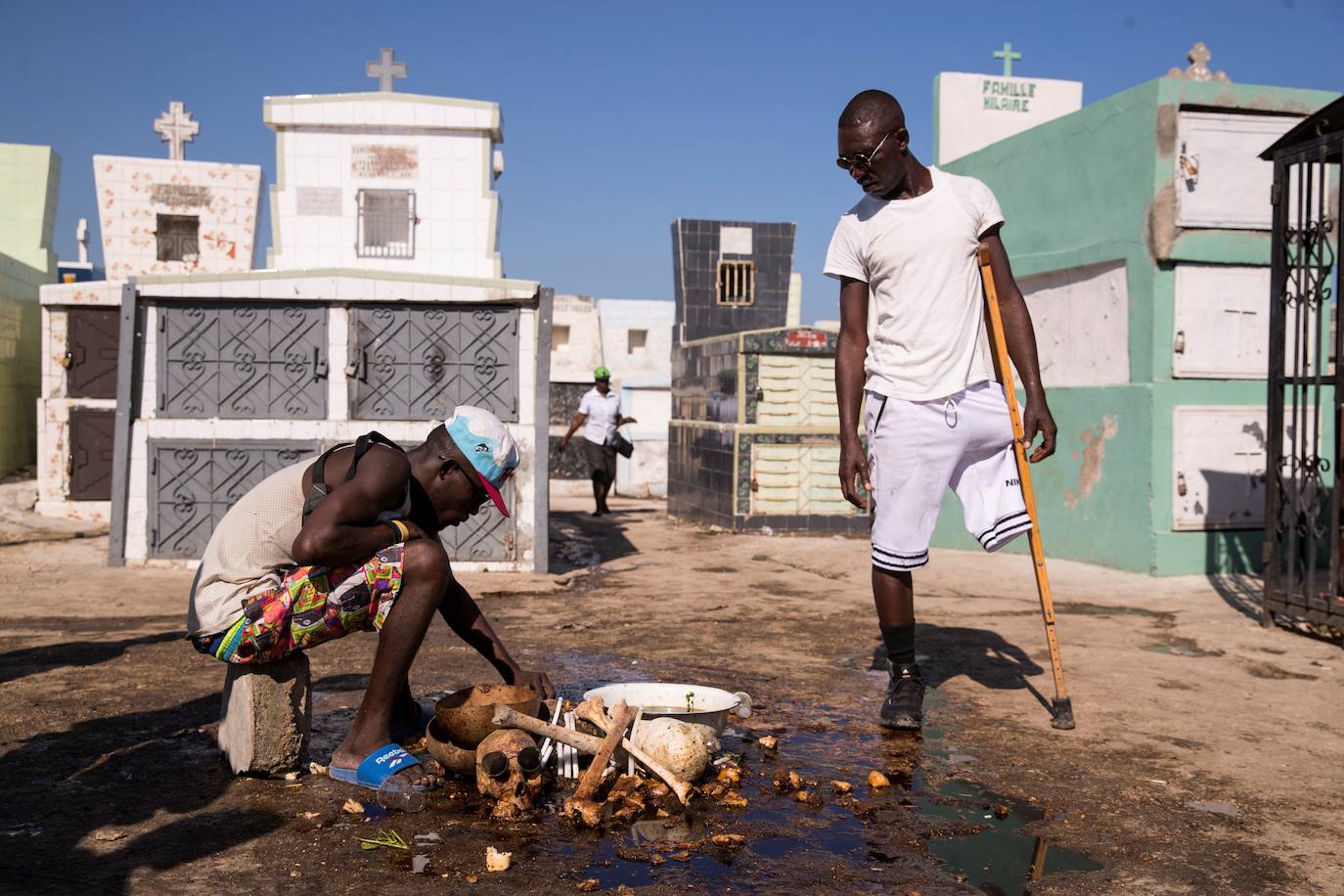 Fotos: Vudú en el cementerio
