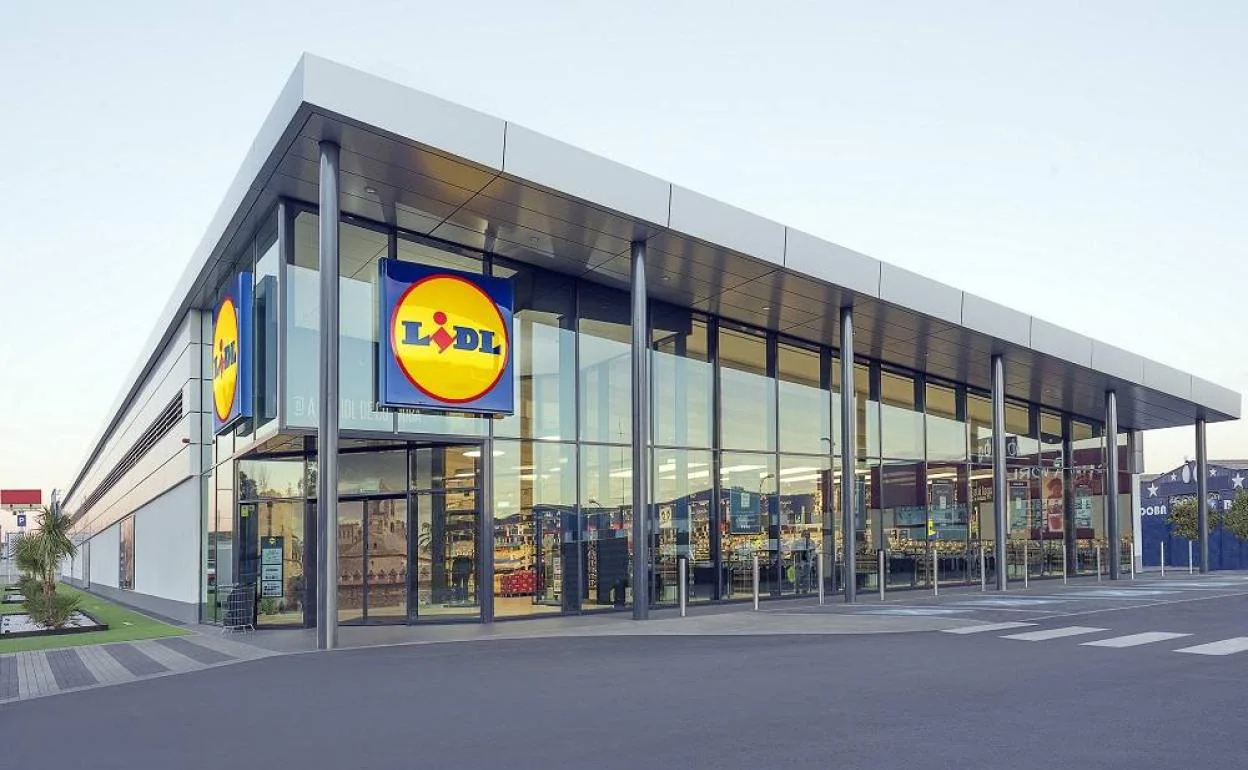 Lidl abre su nueva tienda en Águilas tras invertir más de 4,7 millones de  euros y crear 6 empleos | La Verdad