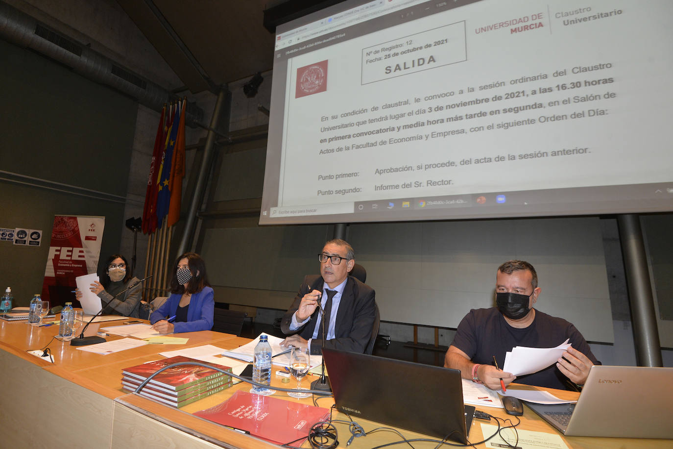 Fotos: Claustro de la Universidad de Murcia