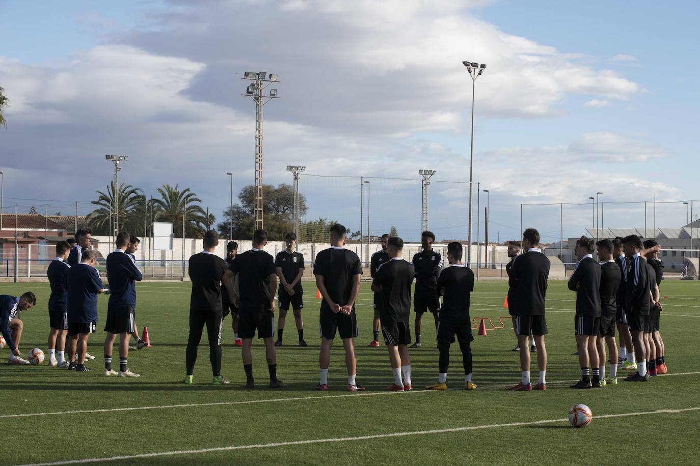 Fotos: El filial del Efesé entrena en Pozo Estrecho