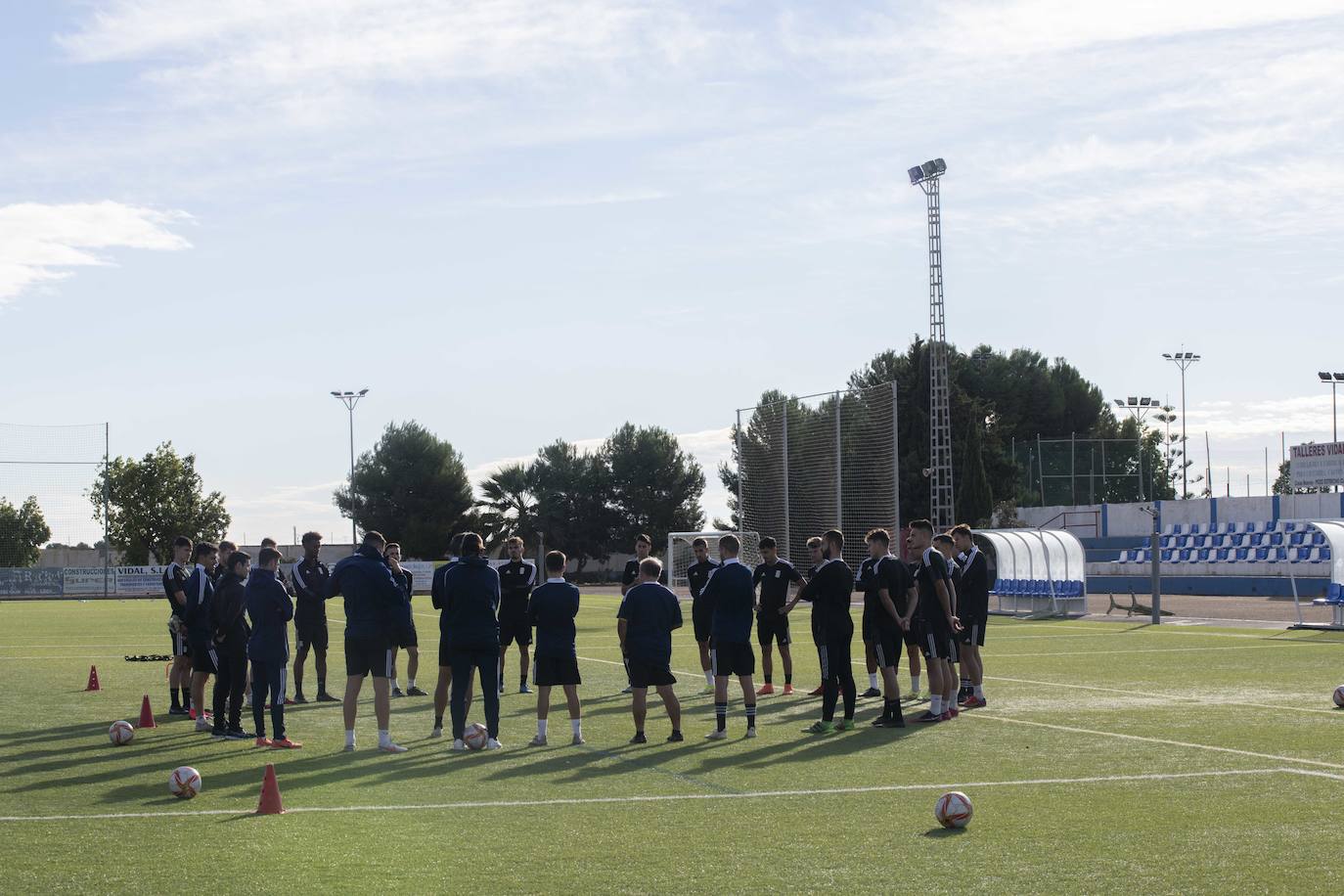 Fotos: El filial del Efesé entrena en Pozo Estrecho