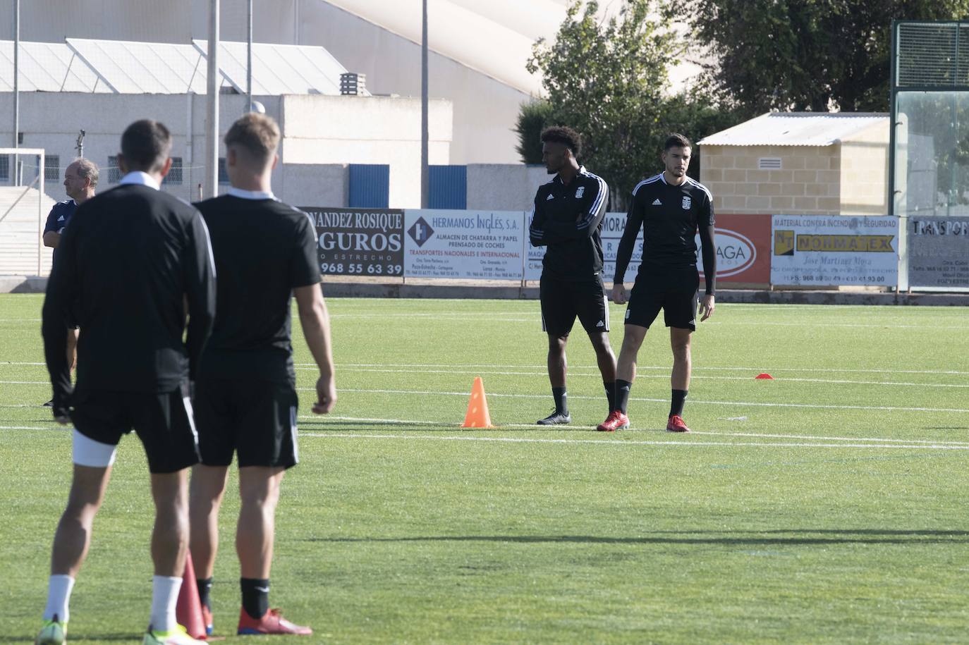 Fotos: El filial del Efesé entrena en Pozo Estrecho