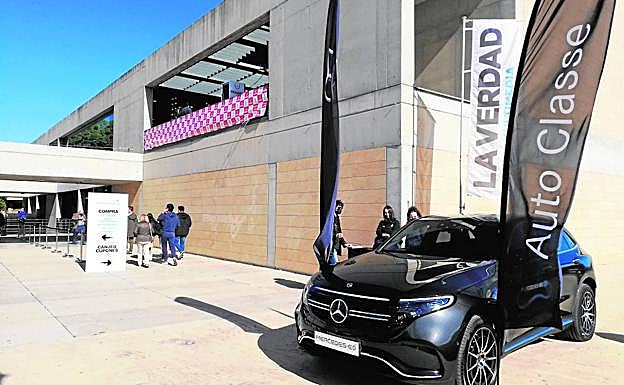 El EQC da la bienvenida a todos los asistentes al Edificio Anexo del Auditorio Víctor Villegas..