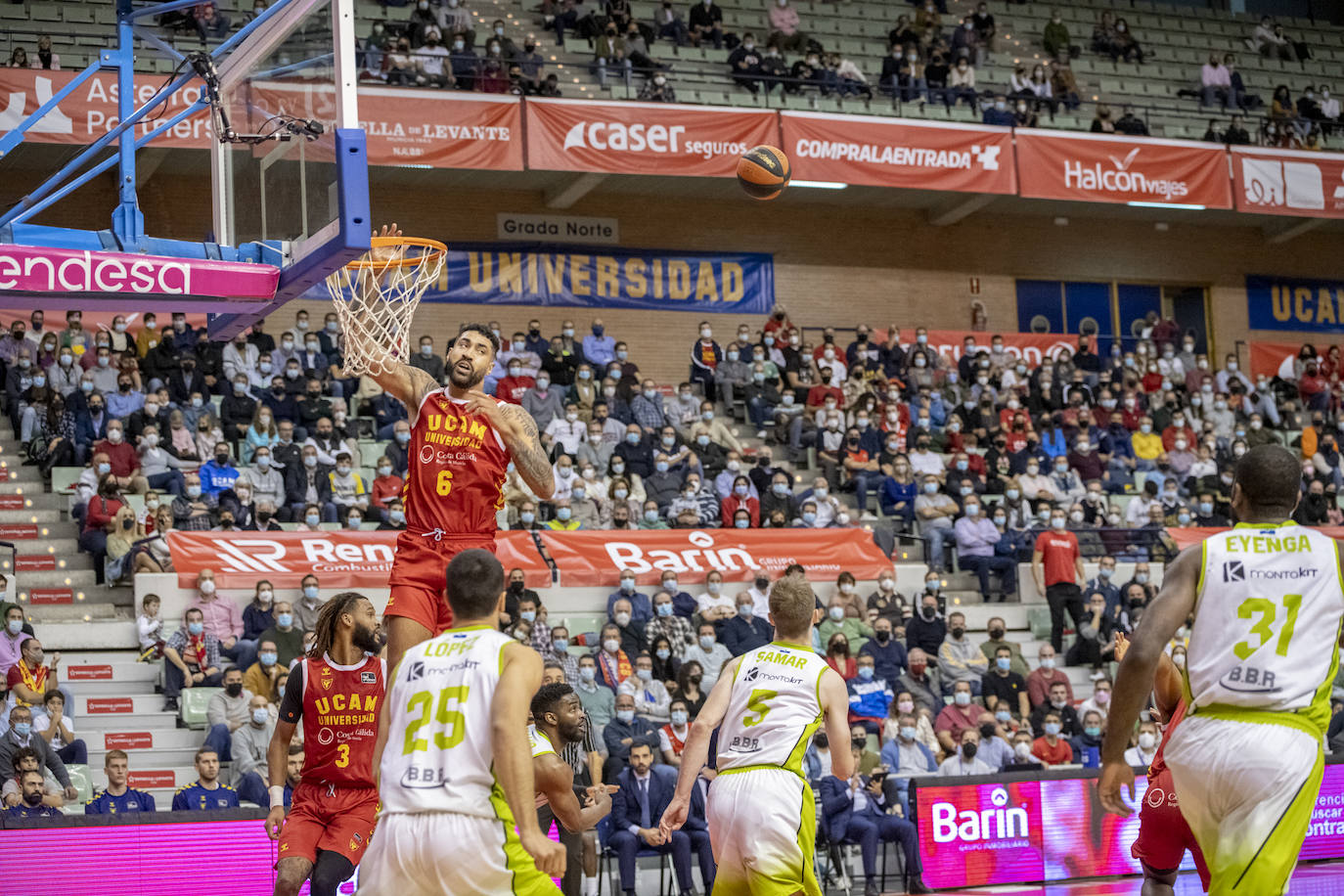Fotos: La victoria del UCAM Murcia contra el Urbas Fuenlabrada, en imágenes