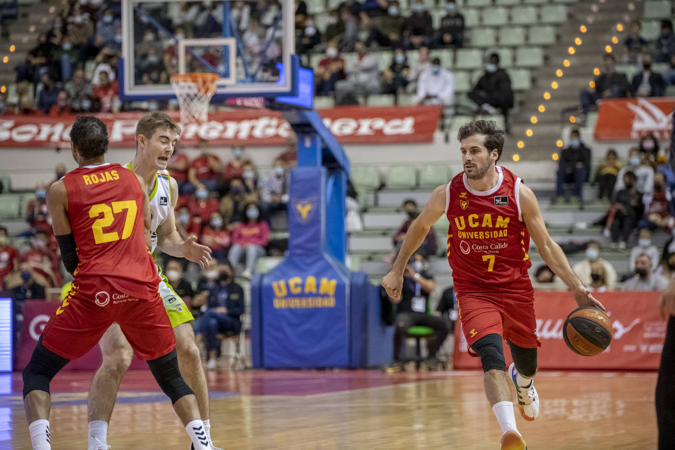 Fotos: La victoria del UCAM Murcia contra el Urbas Fuenlabrada, en imágenes