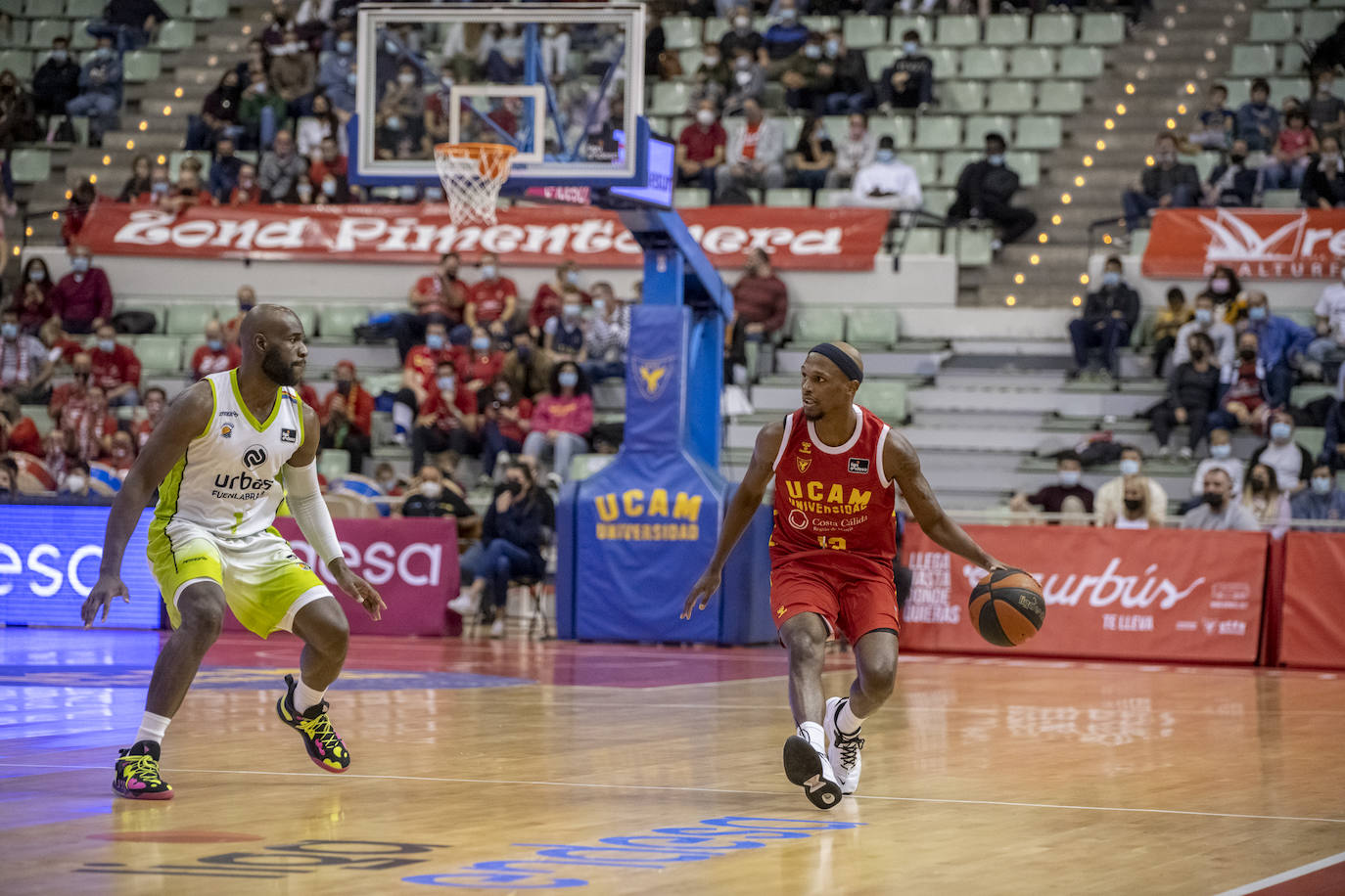 Fotos: La victoria del UCAM Murcia contra el Urbas Fuenlabrada, en imágenes