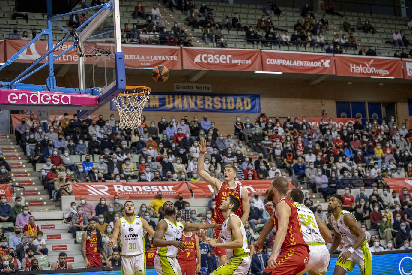 Fotos: La victoria del UCAM Murcia contra el Urbas Fuenlabrada, en imágenes