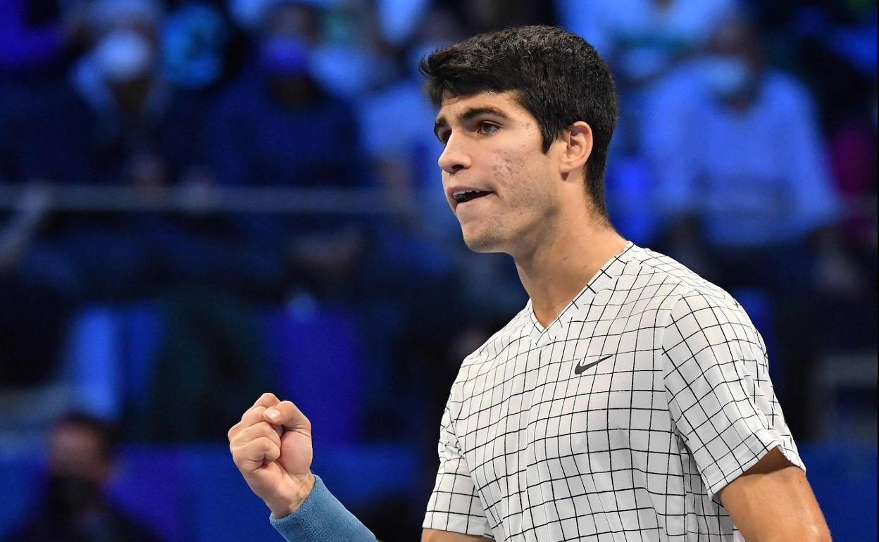 Carlos Alcaraz celebra un punto en el partido de este miércoles ante Brandon Nakashima.