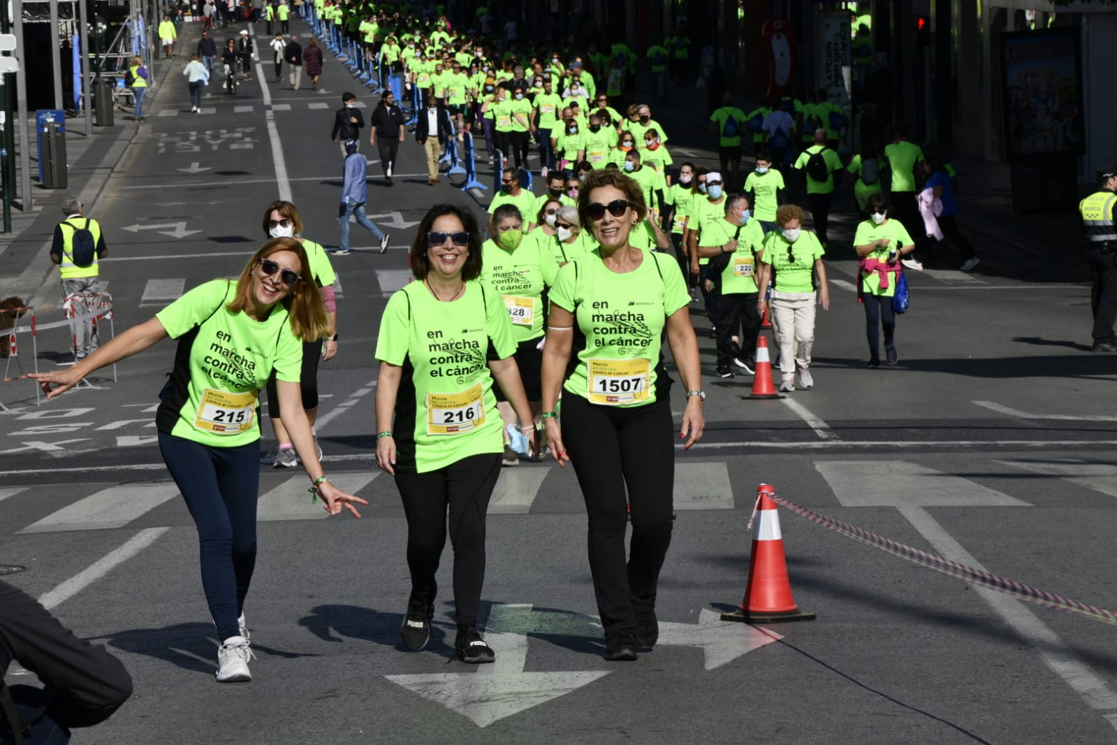 Fotos: La Marea Verde contra el cáncer vuelve a recorrer las calles de Murcia