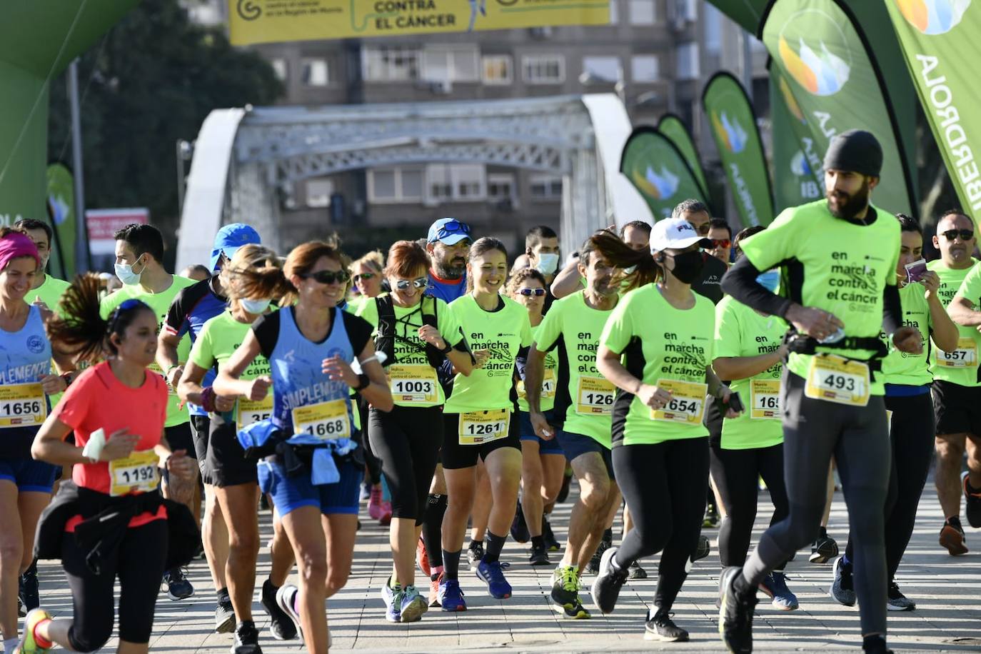 Fotos: La Marea Verde contra el cáncer vuelve a recorrer las calles de Murcia