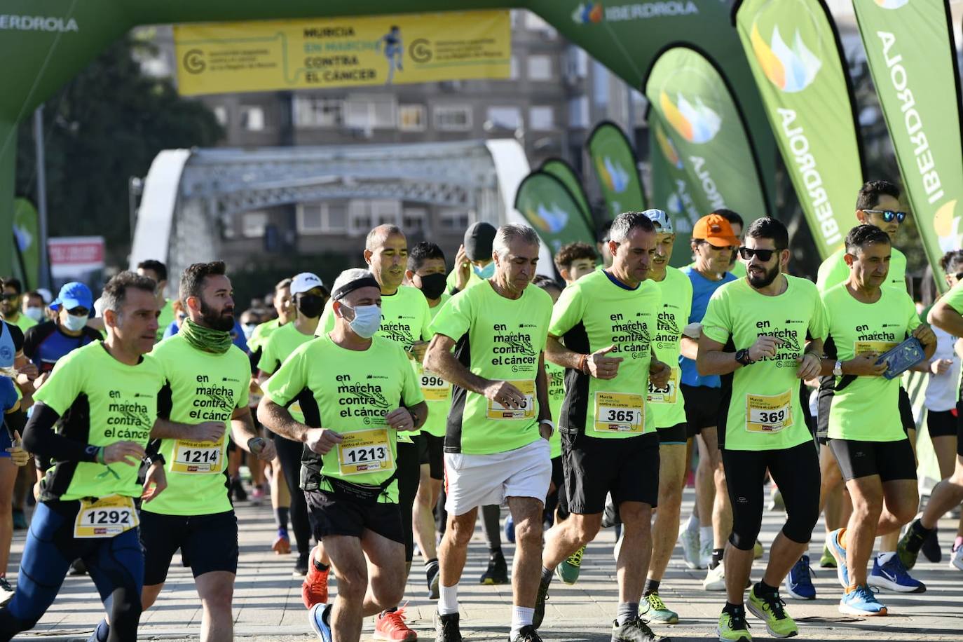 Fotos: La Marea Verde contra el cáncer vuelve a recorrer las calles de Murcia