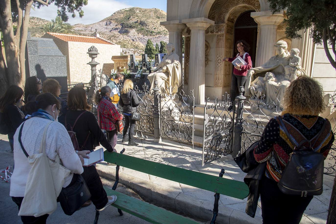Fotos: Clase práctica sobre turismo funerario en Cartagena