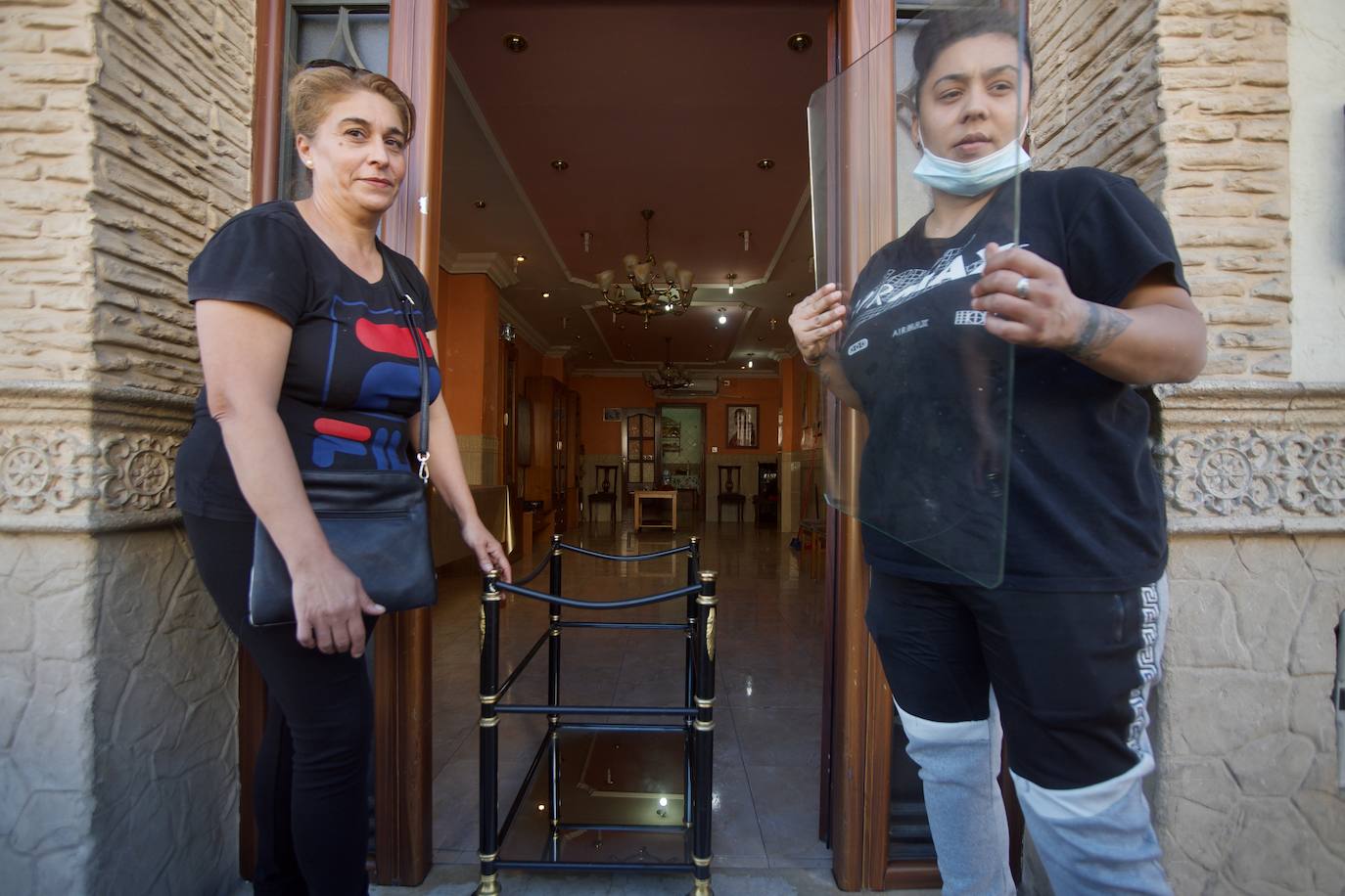 Fotos: Los últimos vecinos de la Orilla de la Vía se despiden de sus hogares