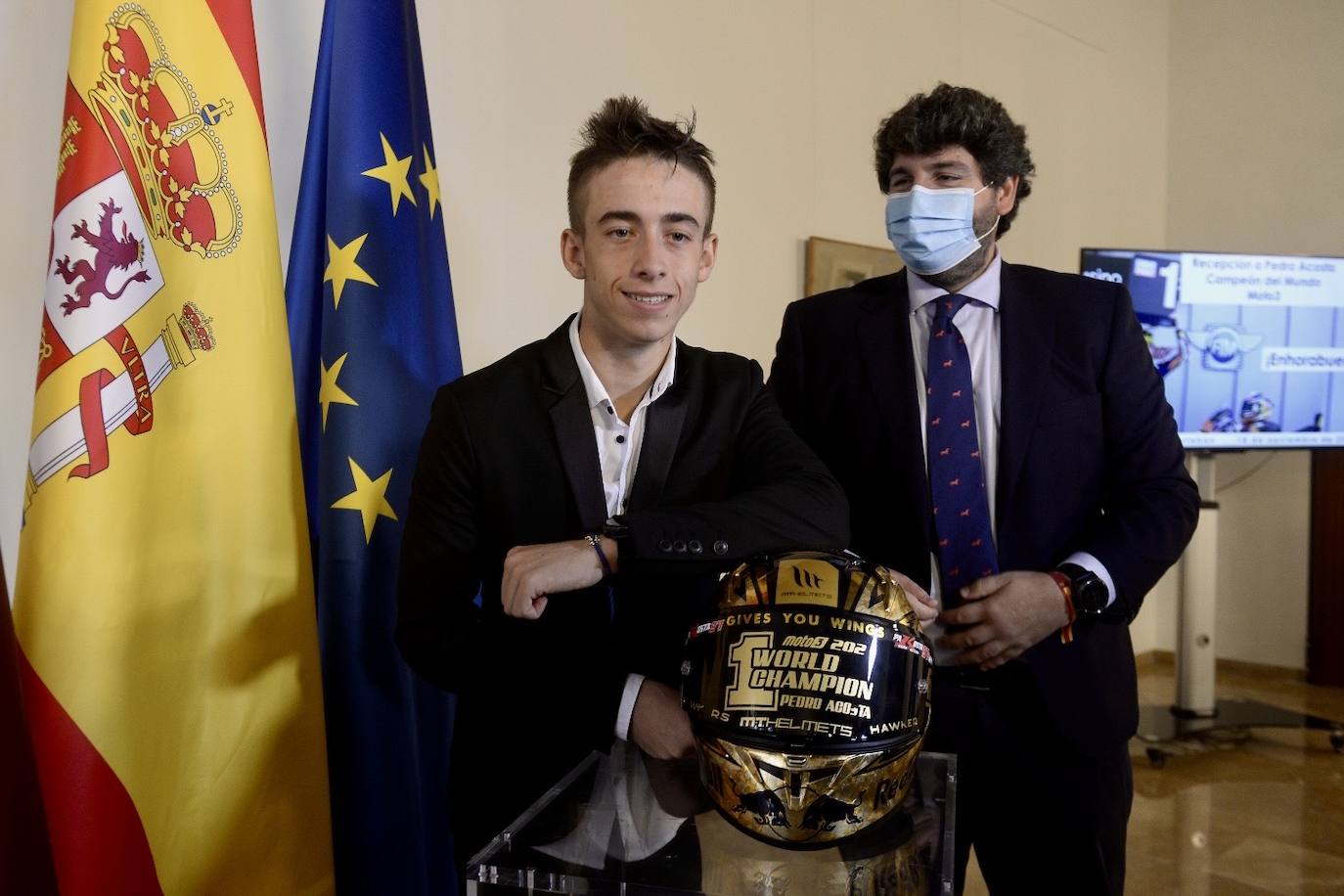 Fotos: La Comunidad homenajea a Acosta